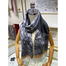 Loro Piana Scarf